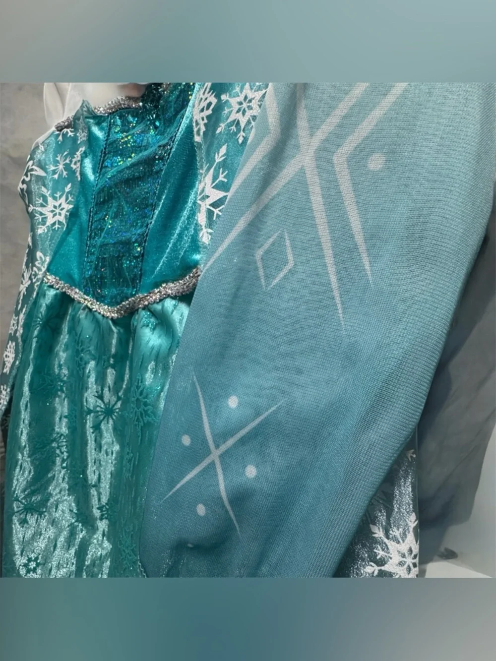 Disney Elsa Sparkle Princess Dress with Snowflake Cape. - Picture 5 of 5